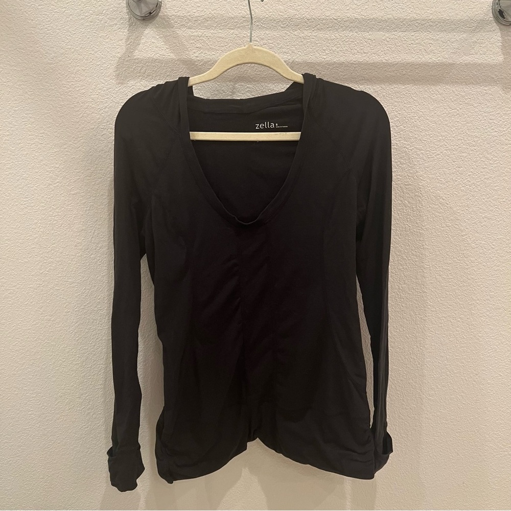 ZELLA Black Long sleeve Pullover Hoodie